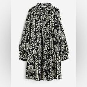 H&M Black and White Floral Long Sleeve Dress Size Large Patterned Leaves